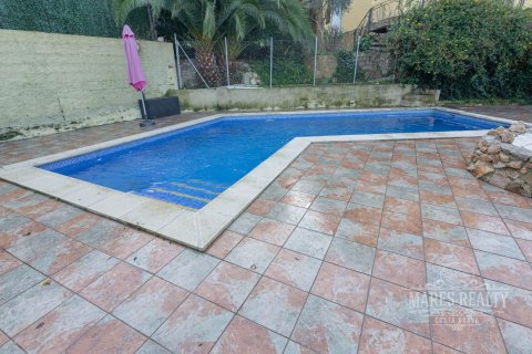 Купить виллу в Льорет-де-Мар, Испания с 8 спален, 480м², № 985 - фото 2