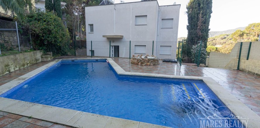 Вилла с 8 спальнями в Льорет-де-Мар, Герона, Каталония, Испания № 985