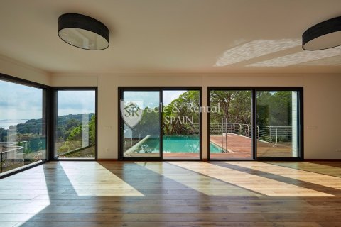 4 bedrooms house for sale in Lloret de Mar, Girona, Catalonia, Spain № 6747 - photo 20