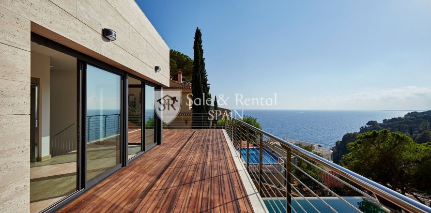 4 bedrooms house for sale in Lloret de Mar, Girona, Catalonia, Spain № 6747