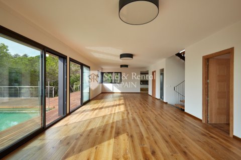 4 bedrooms house for sale in Lloret de Mar, Girona, Catalonia, Spain № 6747 - photo 18