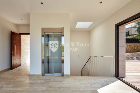 4 bedrooms house for sale in Lloret de Mar, Girona, Catalonia, Spain № 6747 - photo 14