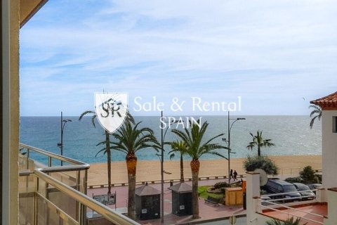 3 bedrooms apartment for sale in Lloret de Mar, Girona, Catalonia, Spain № 6752 - photo 2