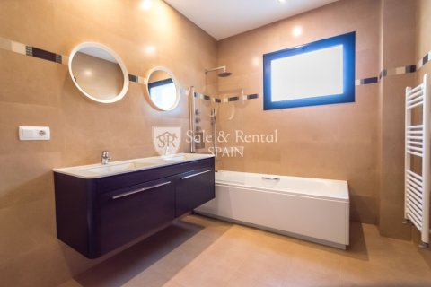 5 bedrooms house for sale in Santa Susanna, Barcelona, Catalonia, Spain № 6750 - photo 5