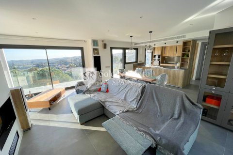 4 bedrooms house for sale in Lloret de Mar, Girona, Catalonia, Spain № 6749 - photo 6