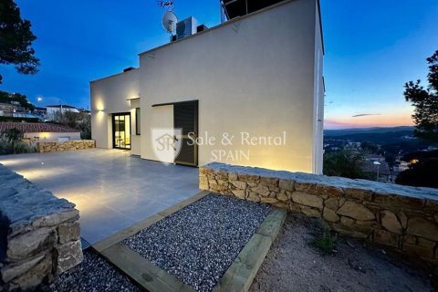 4 bedrooms house for sale in Lloret de Mar, Girona, Catalonia, Spain № 6749 - photo 2