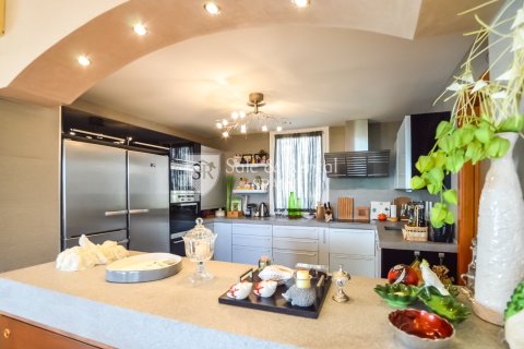 5 bedrooms house for sale in Lloret de Mar, Girona, Catalonia, Spain № 6751 - photo 12