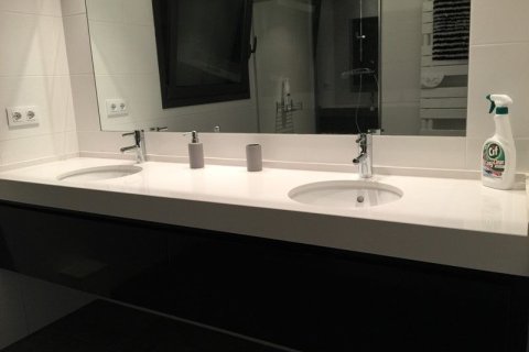 Купить виллу в Льорет-де-Мар, Испания 450м², № 904 - фото 4