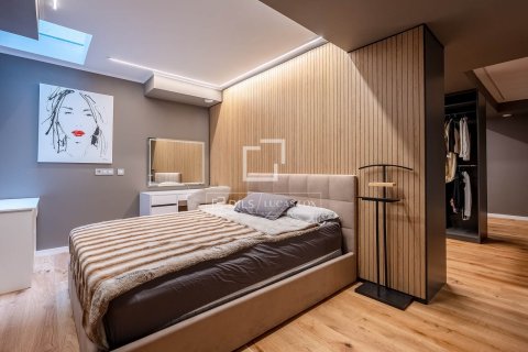 Apartamento de 3 dormitorios en venta en Esplugues de Llobregat, Barcelona, Cataluña, Spain № 7060 - foto 7