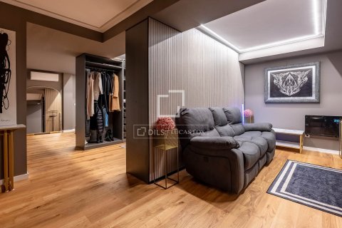Apartamento de 3 dormitorios en venta en Esplugues de Llobregat, Barcelona, Cataluña, Spain № 7060 - foto 12