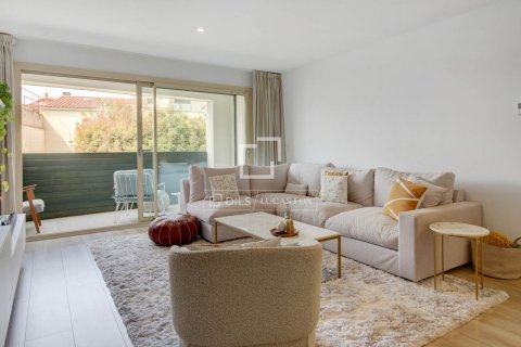 Villa de 4 dormitorios en venta en Sant Just Desvern, Barcelona, Cataluña, Spain № 7055 - foto 27