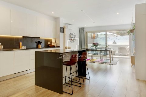 Villa de 4 dormitorios en venta en Sant Just Desvern, Barcelona, Cataluña, Spain № 7055 - foto 13