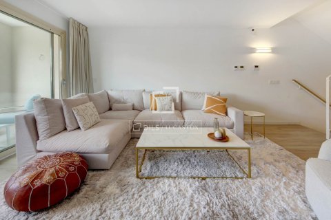 Villa de 4 dormitorios en venta en Sant Just Desvern, Barcelona, Cataluña, Spain № 7055 - foto 28