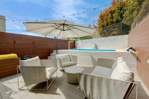 Villa de 4 dormitorios en venta en Sant Just Desvern, Barcelona, Cataluña, Spain № 7055