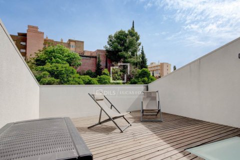 Villa de 4 dormitorios en venta en Sant Just Desvern, Barcelona, Cataluña, Spain № 7055 - foto 23