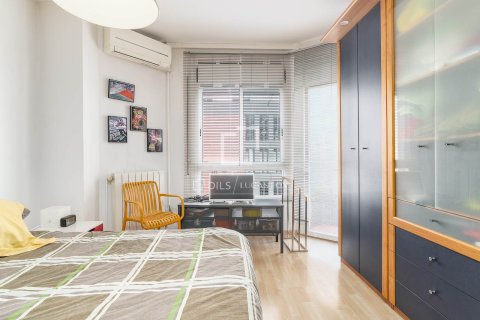4 bedrooms apartment for sale in Barcelona, Catalonia, Spain № 7058 - photo 14