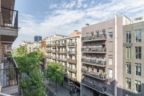 4 bedrooms apartment for sale in Barcelona, Catalonia, Spain № 7058 - photo 24