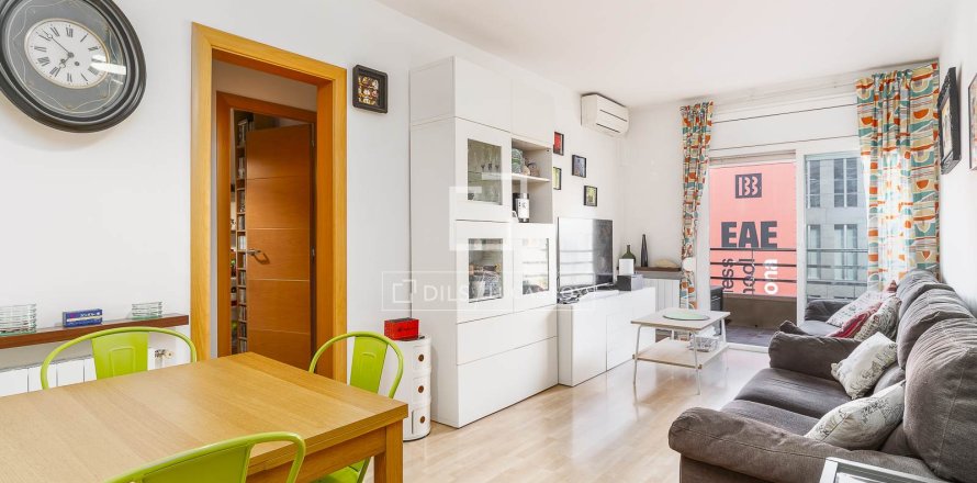 4 bedrooms apartment for sale in Barcelona, Catalonia, Spain № 7058