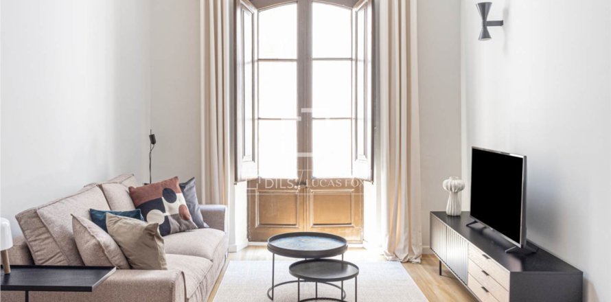 Apartamento de 2 dormitorios en venta en Barcelona, Cataluña, Spain № 7059
