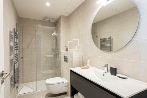 Apartamento de 2 dormitorios en venta en Barcelona, Cataluña, Spain № 7059 - foto 6