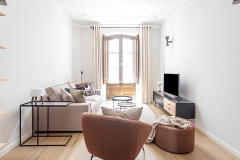 Apartamento de 2 dormitorios en venta en Barcelona, Cataluña, Spain № 7059 - foto 29
