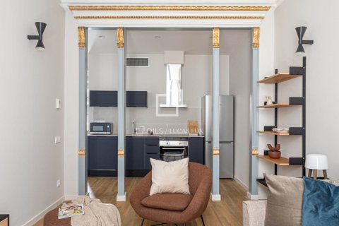 Apartamento de 2 dormitorios en venta en Barcelona, Cataluña, Spain № 7059 - foto 27