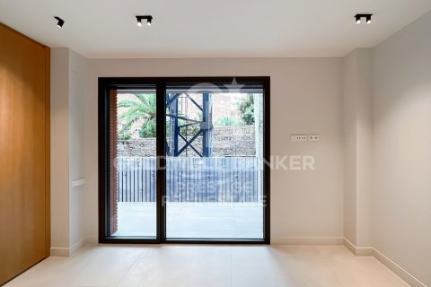 Купить квартиру в Барселона, Испания с 4 спальни, 200м², № 5913 - фото 16