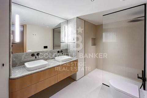 Купить квартиру в Барселона, Испания с 4 спальни, 200м², № 5913 - фото 14