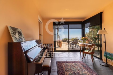 Купить дом в Барселона, Испания с 4 спальни, 439м², № 5914 - фото 11