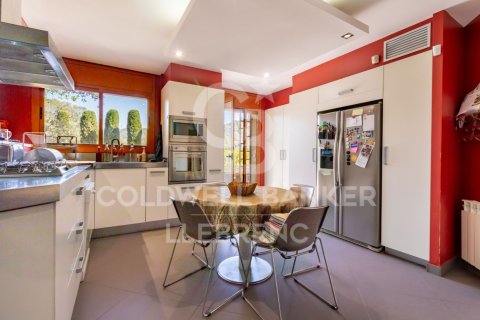 5 bedrooms house for sale in Barcelona, Catalonia, Spain № 5910 - photo 15