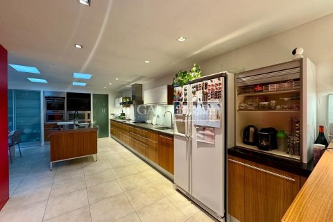 Купить дом в Андорра, Испания с 4 спальни, 384м², № 5915 - фото 4