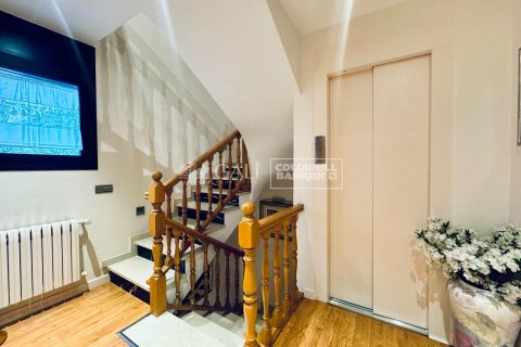 Купить дом в Андорра, Испания с 4 спальни, 384м², № 5915 - фото 19