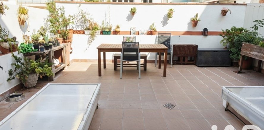 Квартира с 3 спальнями в Кастельдефельсе, Барселона, Каталония, Испания № 4738