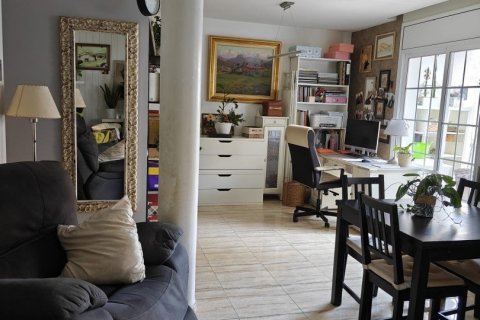 Купить квартиру в Кастельдефельс, Испания с 3 спальни, 123м², № 4738 - фото 5