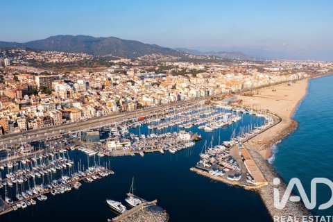 3 bedrooms apartment for sale in El Masnou, Barcelona, Catalonia, Spain № 4740 - photo 17