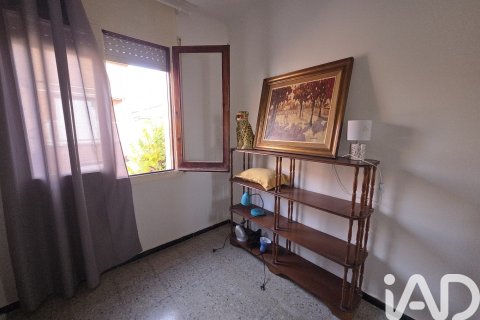3 bedrooms apartment for sale in El Masnou, Barcelona, Catalonia, Spain № 4740 - photo 11