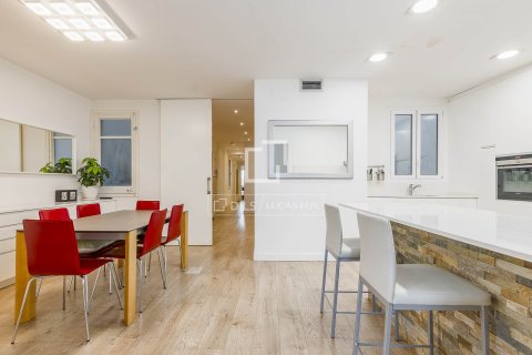 4 chambres apartment à vendre à Barcelona, Catalonia, Spain № 3909 - photo 12