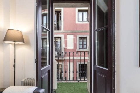 2 chambres apartment à vendre à Barcelona, Catalonia, Spain № 3912 - photo 3