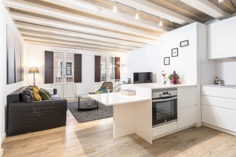 2 chambres apartment à vendre à Barcelona, Catalonia, Spain № 3912 - photo 7