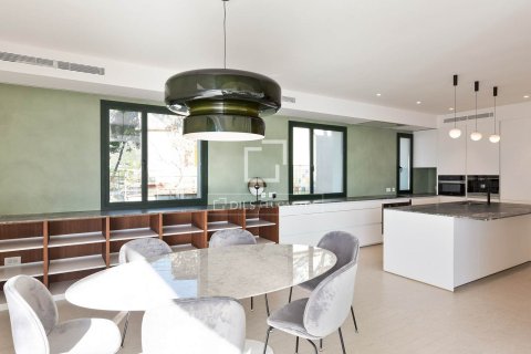 5 chambres villa à vendre à Castelldefels, Barcelona, Catalonia, Spain № 3910 - photo 18