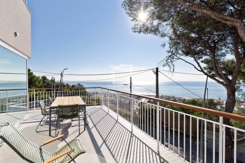 5 chambres villa à vendre à Castelldefels, Barcelona, Catalonia, Spain № 3910 - photo 13