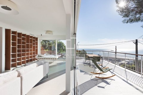 5 chambres villa à vendre à Castelldefels, Barcelona, Catalonia, Spain № 3910 - photo 12