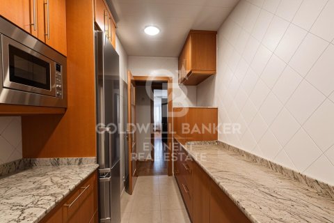 Apartamento de 4 dormitorios en venta en Barcelona, Cataluña, Spain № 7711 - foto 20