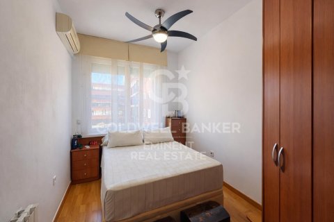 Apartamento de 4 dormitorios en venta en Barcelona, Cataluña, Spain № 7711 - foto 16