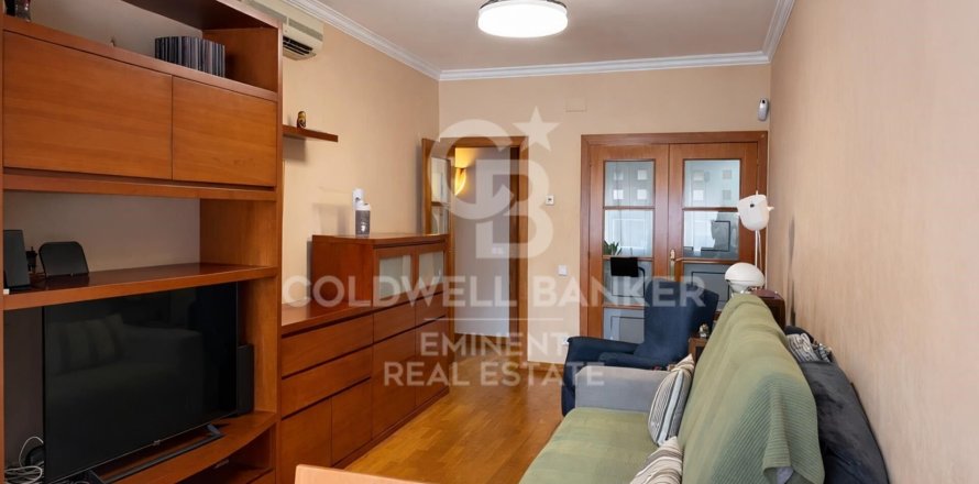 Apartamento de 4 dormitorios en venta en Barcelona, Cataluña, Spain № 7711
