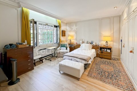 Купить квартиру в Барселона, Испания с 5 спален, 323м², № 7710 - фото 11