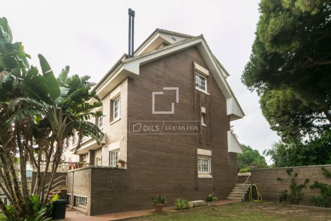 Villa de 4 dormitorios en venta en Castelldefels, Barcelona, Cataluña, Spain № 4034 - foto 18