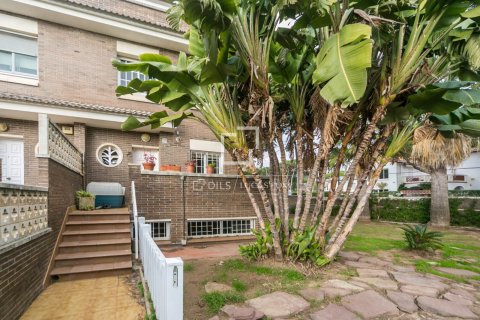 Villa de 4 dormitorios en venta en Castelldefels, Barcelona, Cataluña, Spain № 4034 - foto 15