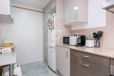 Villa de 4 dormitorios en venta en Castelldefels, Barcelona, Cataluña, Spain № 4034 - foto 5