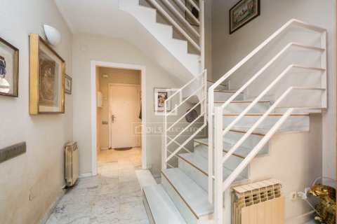 Villa de 4 dormitorios en venta en Castelldefels, Barcelona, Cataluña, Spain № 4034 - foto 11